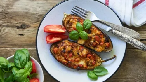 Aubergines farcies au poulet